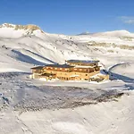 Wallackhaus Regiojet 3* היליגנבלוט