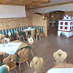 Wallackhaus Regiojet 3*