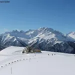 Wallackhaus Regiojet היליגנבלוט