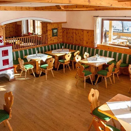 Wallackhaus Regiojet