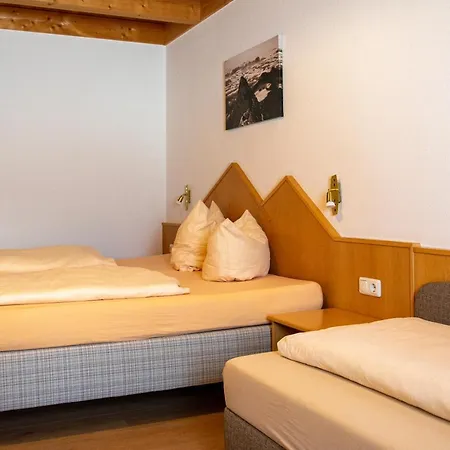 Hotel Wallackhaus Regiojet
