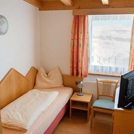 ホテル Wallackhaus Regiojet ハイリゲンブルート