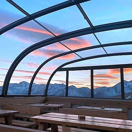 Wallackhaus Regiojet Hotel 3*
