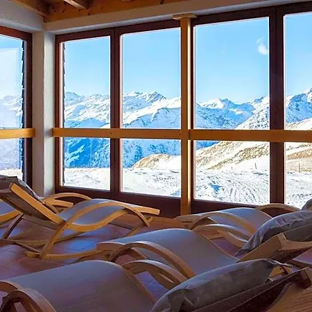Wallackhaus Regiojet Hotel 3*