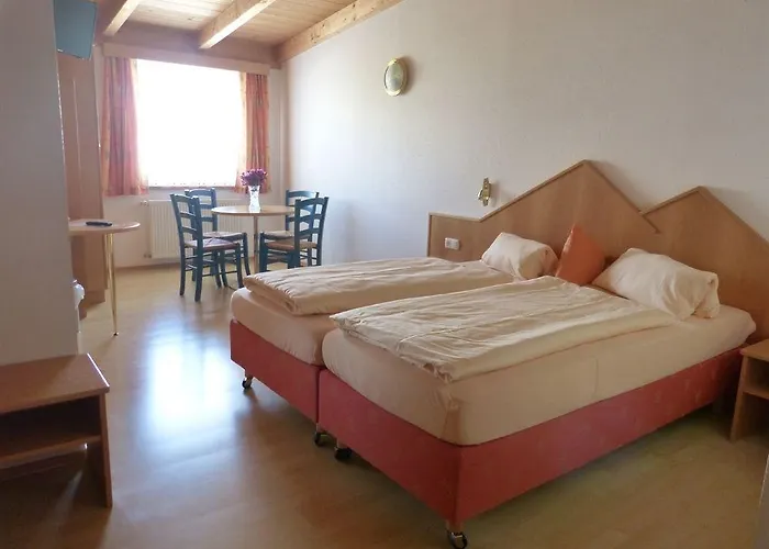 Wallackhaus Regiojet מלון 3*