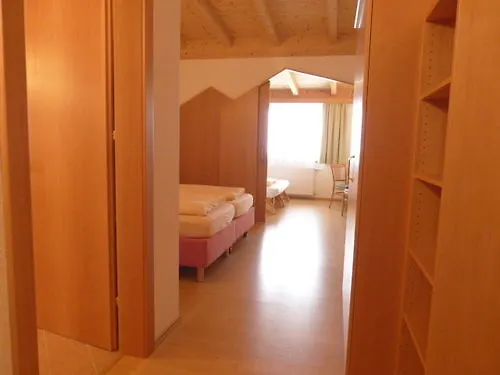 מלון Wallackhaus Regiojet 3*